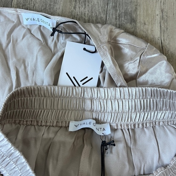 VALE Genta Poppy Pant and Dulce Top in Champagne Set - Picture 10 of 11